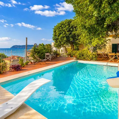 Hostdomus - Gabriella With Private Pool Villa *